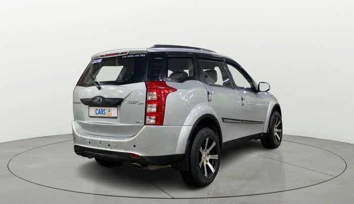 2016 Mahindra XUV500 W6, Diesel, Manual, 80,290 km, Right Back Diagonal