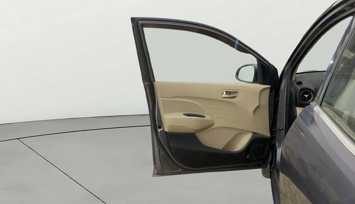 2019 Hyundai NEW SANTRO SPORTZ MT, CNG, Manual, 87,944 km, LHS Front Door