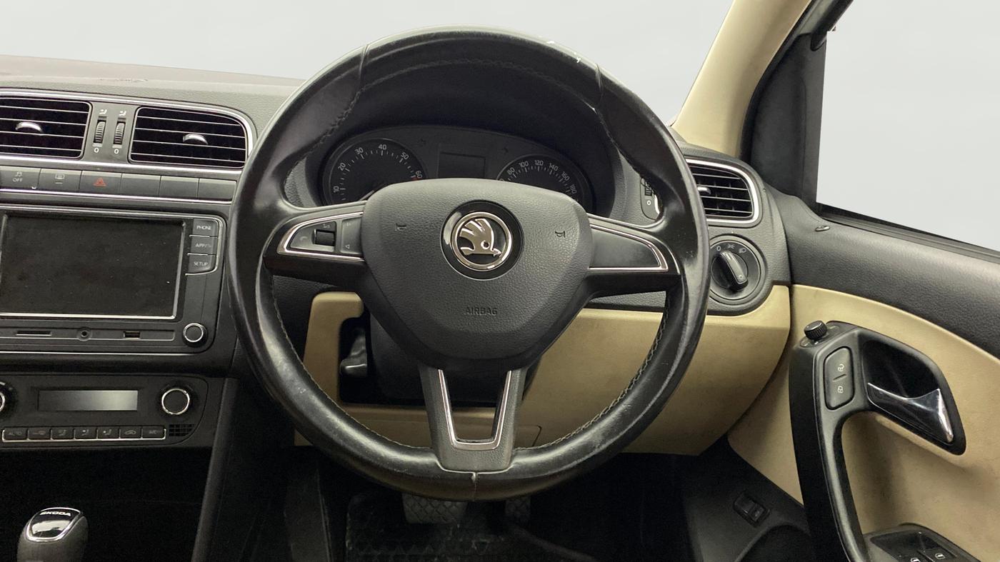 2021 Skoda Rapid AMBITION AT TSI, Petrol, Automatic, 1,11,308 km, Steering Wheel Close Up
