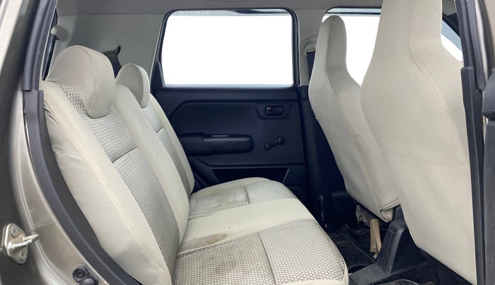 2020 Maruti New Wagon-R LXI 1.0, CNG, Manual, 1,15,676 km, Right Side Rear Door Cabin