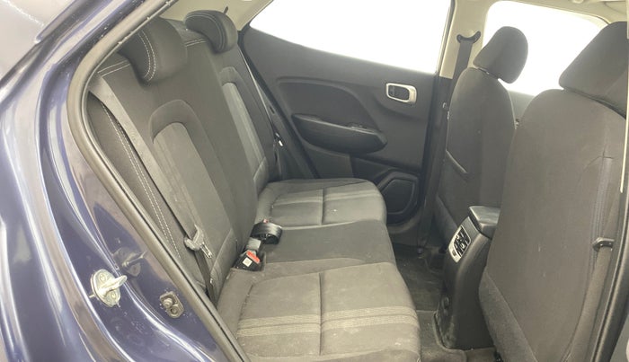 2020 Hyundai VENUE SX 1.0 TURBO IMT, Petrol, Manual, 30,277 km, Right Side Rear Door Cabin
