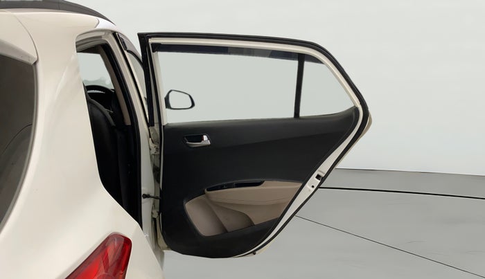 2016 Hyundai Grand i10 SPORTZ 1.2 KAPPA VTVT, CNG, Manual, 89,067 km, RHS Rear Door