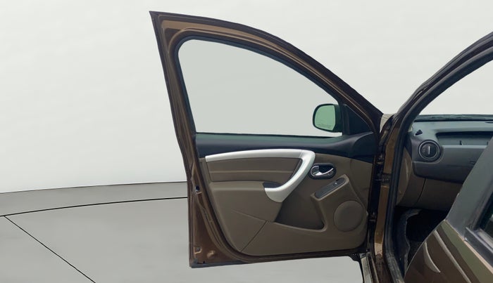 2018 Renault Duster 110 PS RXZ DIESEL, Diesel, Manual, 54,100 km, LHS Front Door