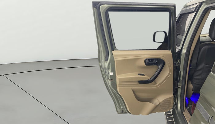 2022 Mahindra BOLERO NEO N 4, Diesel, Manual, 52,041 km, LHS Rear Door