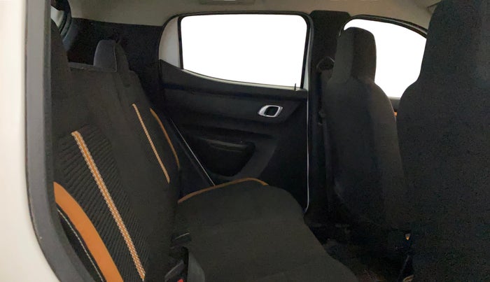 2021 Renault Kwid CLIMBER 1.0 AMT (O), Petrol, Automatic, 39,339 km, Right Side Rear Door Cabin