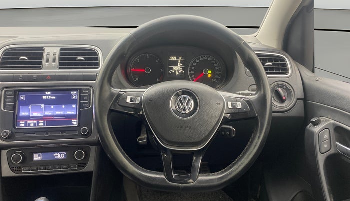 2018 Volkswagen Ameo HIGHLINE PLUS 1.5L AT 16 ALLOY, Diesel, Automatic, 92,924 km, Steering Wheel Close Up