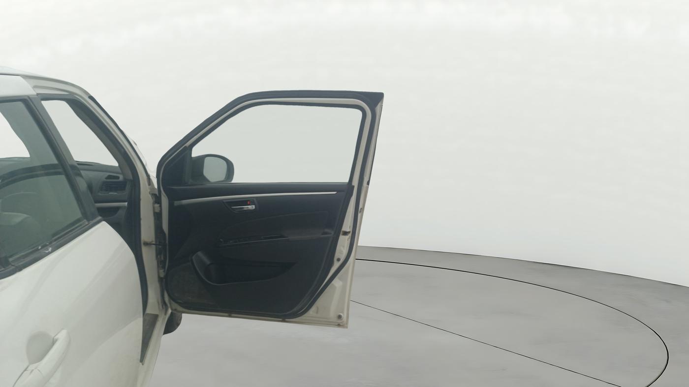 2013 Maruti Swift VDI, Diesel, Manual, 91,478 km, RHS Front Door