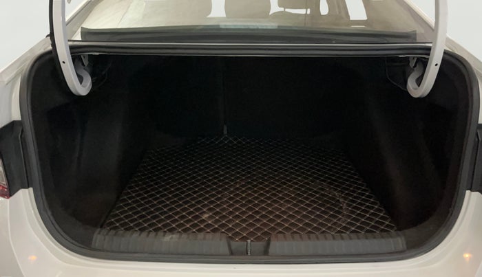 2023 Skoda SLAVIA STYLE 1.0L TSI AT, Petrol, Automatic, 52,005 km, Boot Open Zoomed View