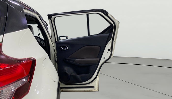 2020 Nissan Kicks XV PREMIUM (O) TURBO 1.3 DUAL TONE, Petrol, Manual, 54,686 km, RHS Rear Door