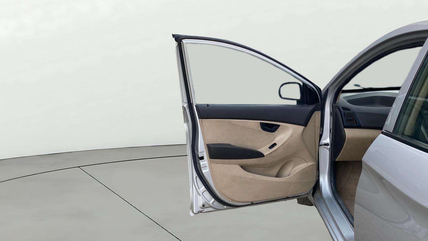 2017 Hyundai Eon ERA +, Petrol, Manual, 70,339 km, LHS Front Door