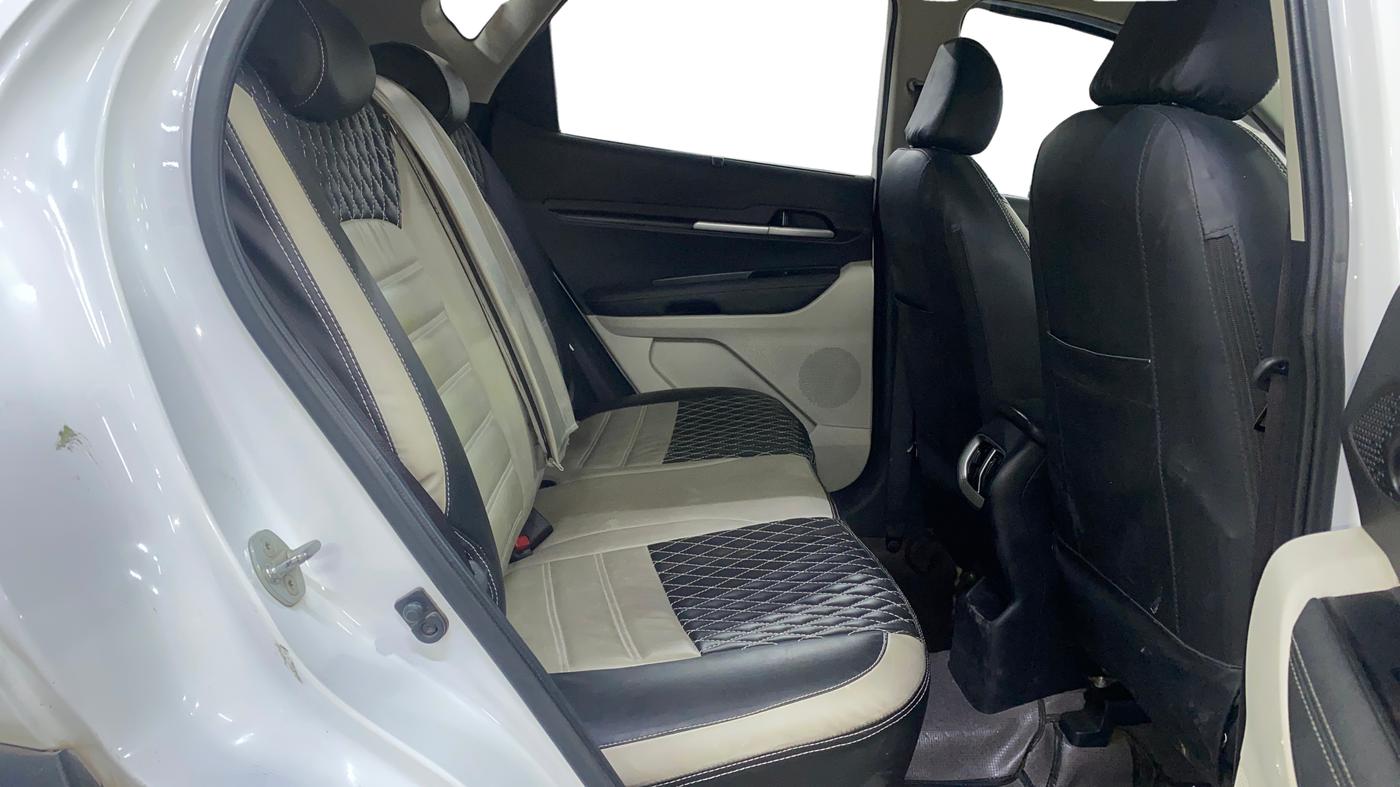2022 KIA SONET HTX 1.5, Diesel, Manual, 67,322 km, Right Side Rear Door Cabin