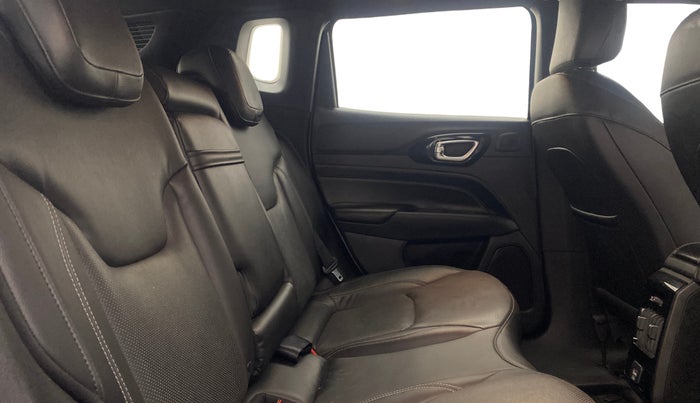 2021 Jeep Compass MODEL S (O) DIESEL 4X4 AT, Diesel, Automatic, 1,04,473 km, Right Side Rear Door Cabin