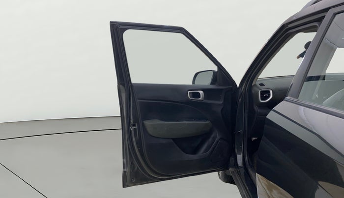 2020 Hyundai VENUE S 1.2, Petrol, Manual, 79,015 km, LHS Front Door