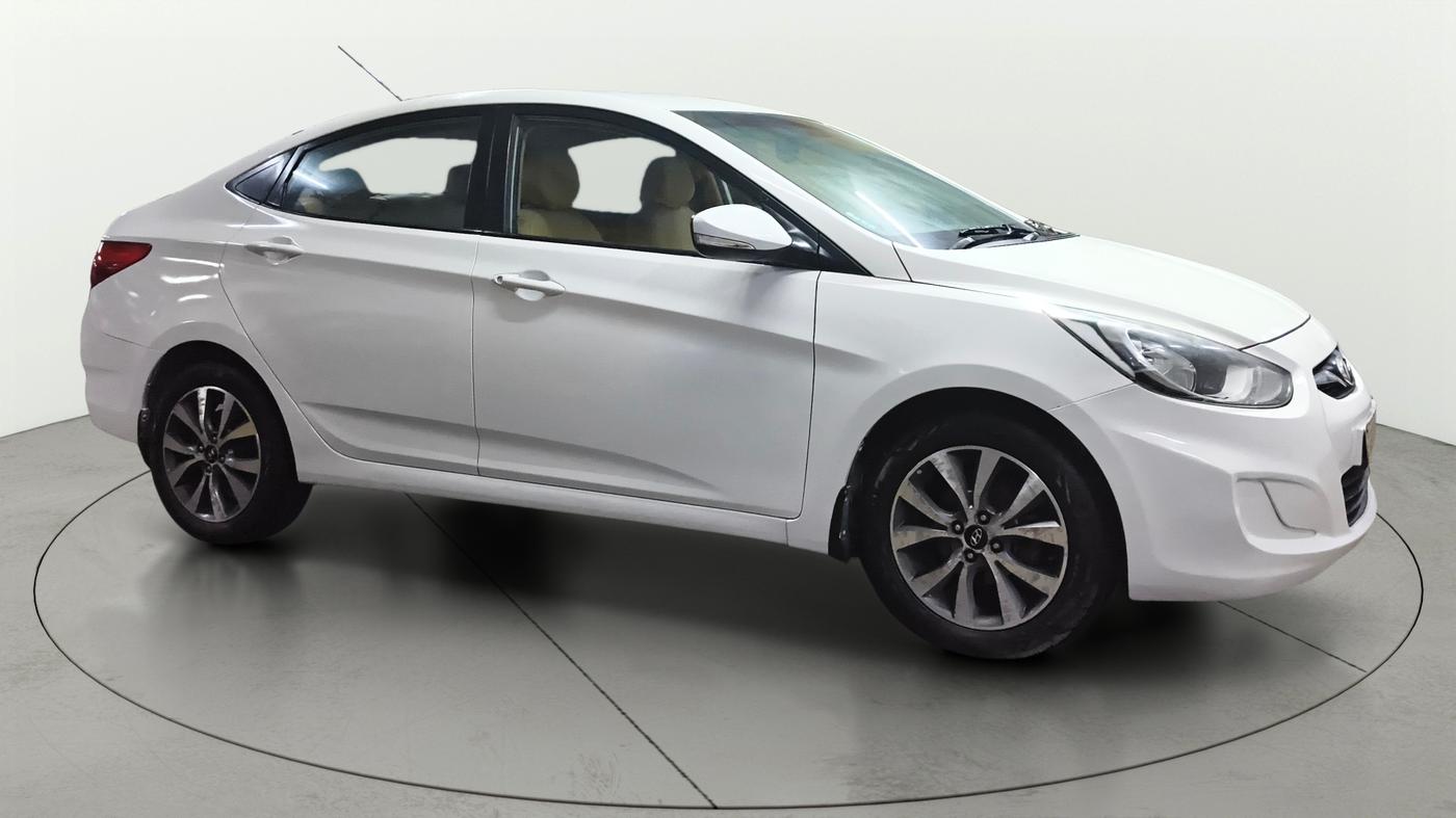 2013 Hyundai Verna FLUIDIC 1.6 CRDI SX, Diesel, Manual, 43,796 km, SRP