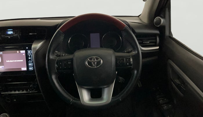 2018 Toyota Fortuner 2.8 4X2 MT, Diesel, Manual, 88,392 km, Steering Wheel Close Up