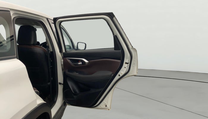 2023 Maruti Grand Vitara DELTA SMART HYBRID AT, Petrol, Automatic, 54,258 km, RHS Rear Door