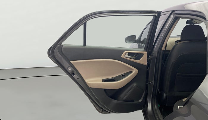 2020 Hyundai Elite i20 MAGNA PLUS 1.2, Petrol, Manual, 1,08,545 km, LHS Rear Door