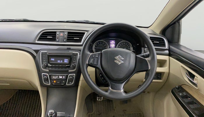 2015 Maruti Ciaz ZXI, Petrol, Manual, 44,023 km, Steering Wheel Close Up