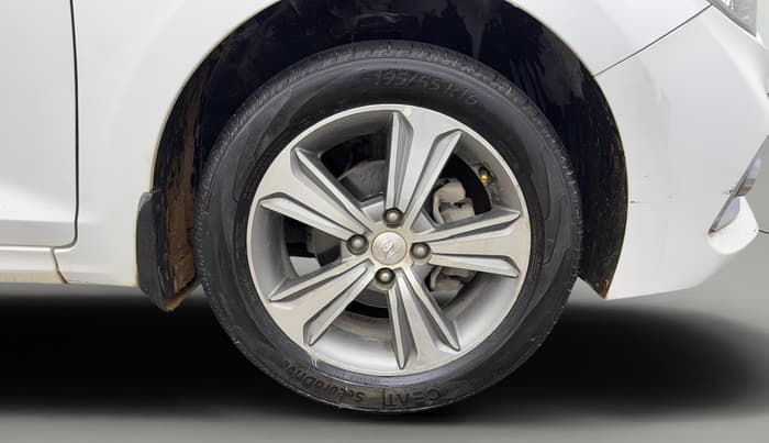 2019 Hyundai Verna 1.6 VTVT SX, Petrol, Manual, 78,350 km, Right Front Wheel