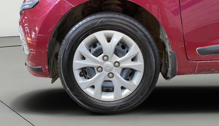 2016 Hyundai Grand i10 SPORTZ 1.2 KAPPA VTVT, Petrol, Manual, 34,118 km, Left Front Wheel