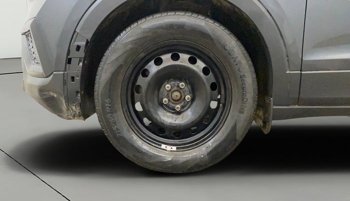 2025 Skoda KUSHAQ ACTIVE 1.0L TSI MT, Petrol, Manual, 20,557 km, Left Front Wheel