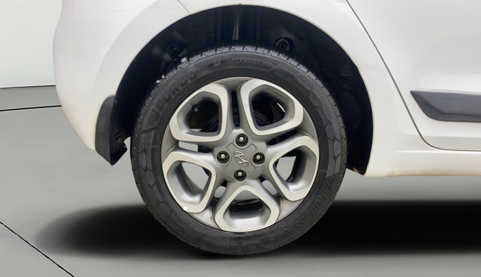 2018 Hyundai Elite i20 ASTA 1.2 (O), Petrol, Manual, 1,22,443 km, Right Rear Wheel