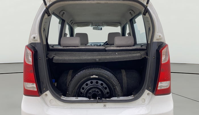 2016 Maruti Wagon R 1.0 VXI, CNG, Manual, 1,09,870 km, Boot Open Zoomed View