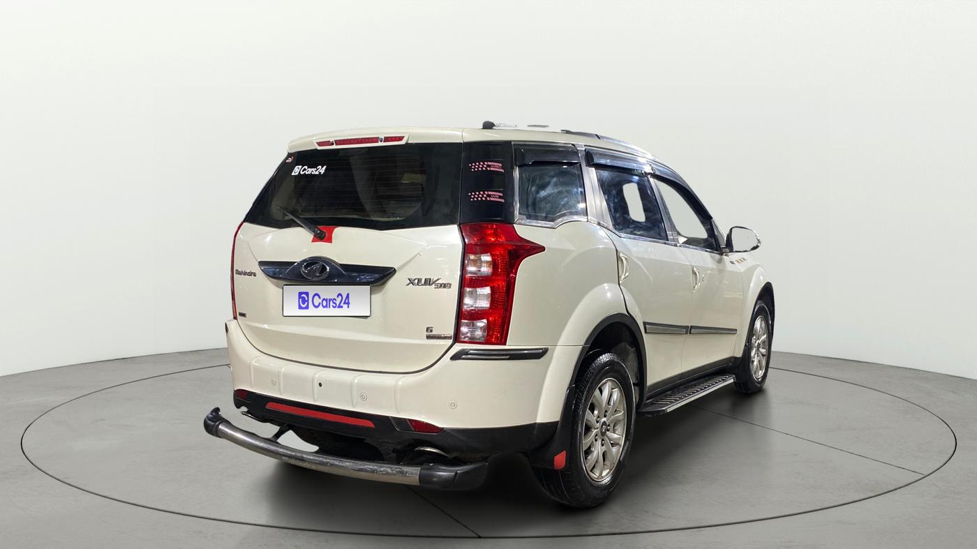 2017 Mahindra XUV500 G AT, Petrol, Automatic, 33,128 km, Right Back Diagonal