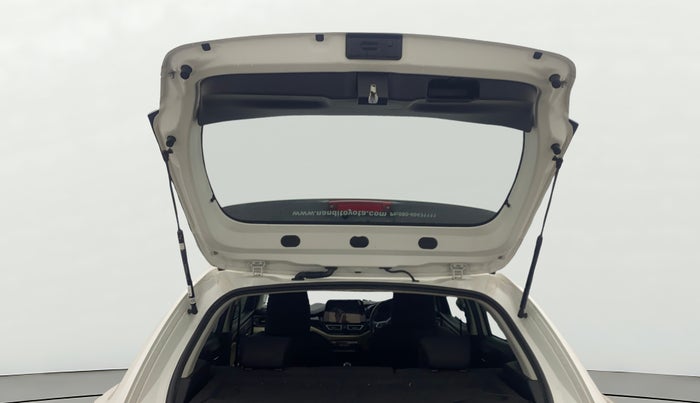 2022 Toyota Glanza V AMT, Petrol, Automatic, 14,530 km, Boot Door Open