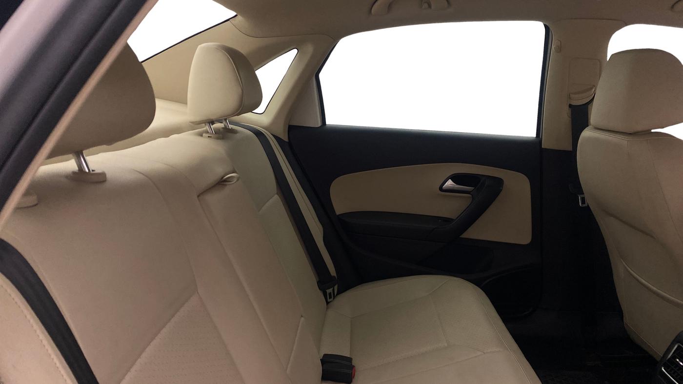 2020 Volkswagen Vento HIGHLINE PLUS 1.0L TSI, Petrol, Manual, 38,452 km, Right Side Rear Door Cabin