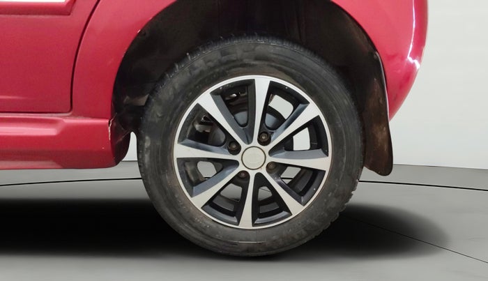 2013 Tata Indica Vista ZX QUADRAJET, Diesel, Manual, 81,604 km, Left Rear Wheel