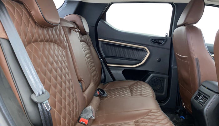 2023 Renault Kiger RXT (O) AMT, Petrol, Automatic, 9,316 km, Right Side Rear Door Cabin