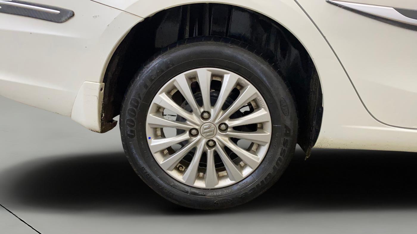 2023 Maruti Ciaz ZETA AT 1.5  SHVS PETROL, Petrol, Automatic, 20,729 km, Right Rear Wheel