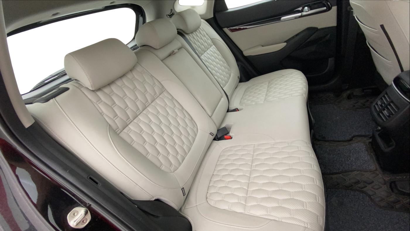 2022 KIA SELTOS HTX 1.5 PETROL, Petrol, Manual, 15,691 km, Right Side Rear Door Cabin