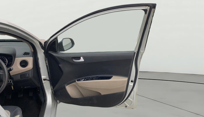 2015 Hyundai Grand i10 SPORTZ 1.2 KAPPA VTVT, Petrol, Manual, 69,663 km, RHS Front Door