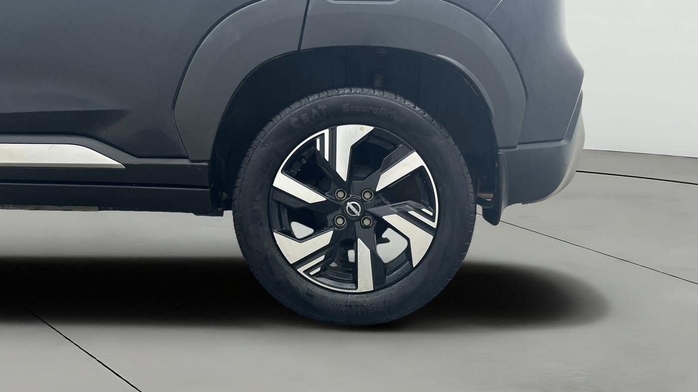 2024 Nissan MAGNITE N-Connecta B4D 1.0 Petrol MT, Petrol, Manual, 15,786 km, Left Rear Wheel