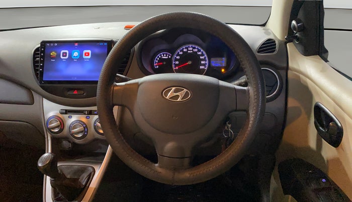 2014 Hyundai i10 MAGNA 1.1, Petrol, Manual, 43,999 km, Steering Wheel Close Up