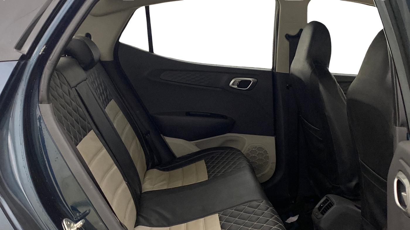 2023 Hyundai AURA SX 1.2 CNG, CNG, Manual, 91,199 km, Right Side Rear Door Cabin