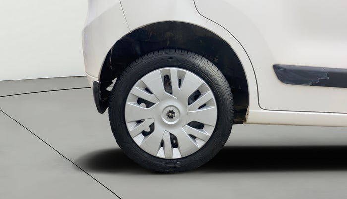 2015 Maruti Wagon R 1.0 VXI, Petrol, Manual, 1,08,880 km, Right Rear Wheel