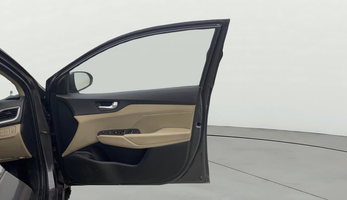 2019 Hyundai Verna 1.6 VTVT SX O, Petrol, Manual, 48,411 km, RHS Front Door