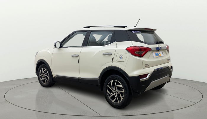 2023 Mahindra XUV300 W8 (O) 1.5 DIESEL AMT, Diesel, Automatic, 25,849 km, Left Back Diagonal