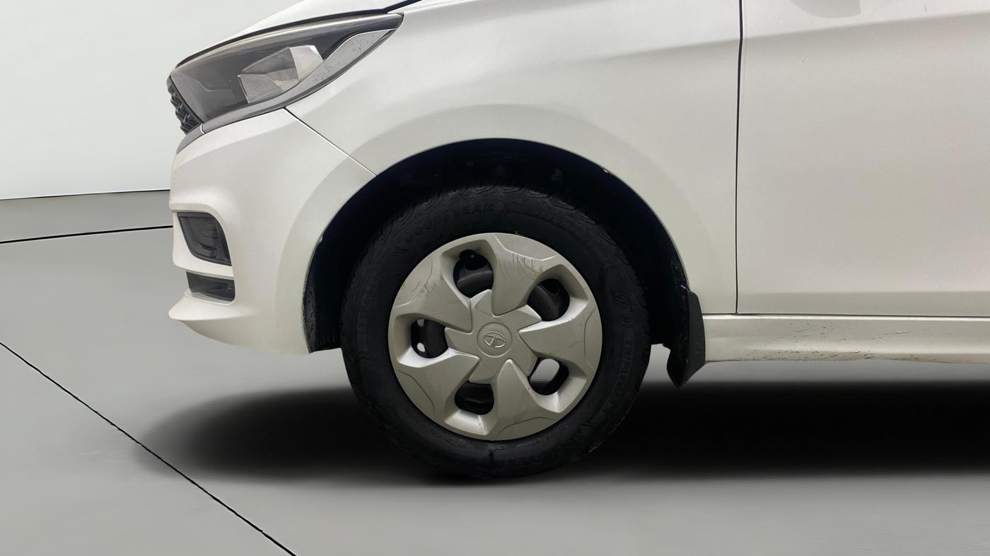 2022 Tata Tiago XT PETROL, Petrol, Manual, 1,08,628 km, Left Front Wheel