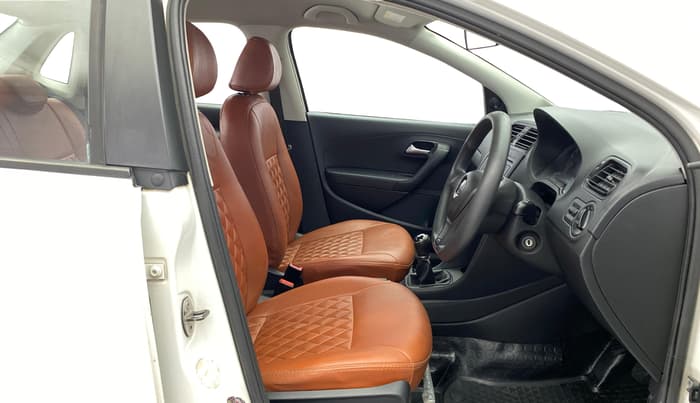 2019 Volkswagen Ameo TRENDLINE 1.0L, Petrol, Manual, 1,12,956 km, Right Side Front Door Cabin
