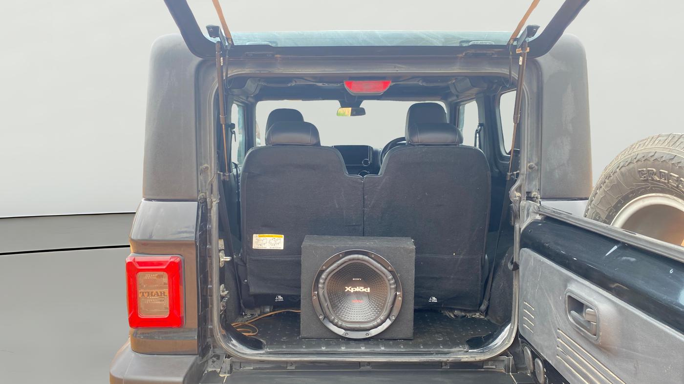 2023 Mahindra Thar LX P 2WD AT HT, Petrol, Automatic, 37,187 km, Boot Open Zoomed View