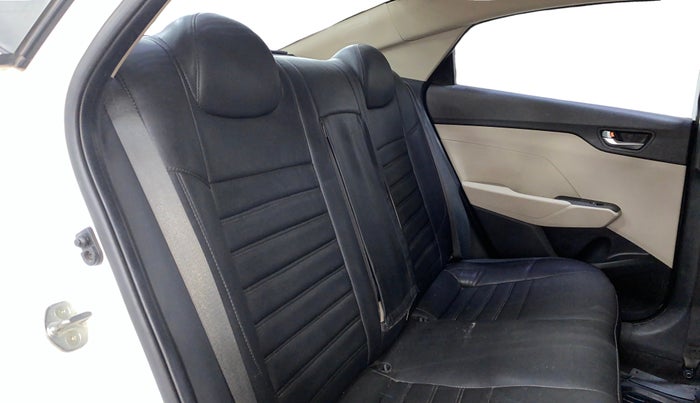 2020 Hyundai Verna SX 1.5 VTVT, Petrol, Manual, 56,514 km, Right Side Rear Door Cabin