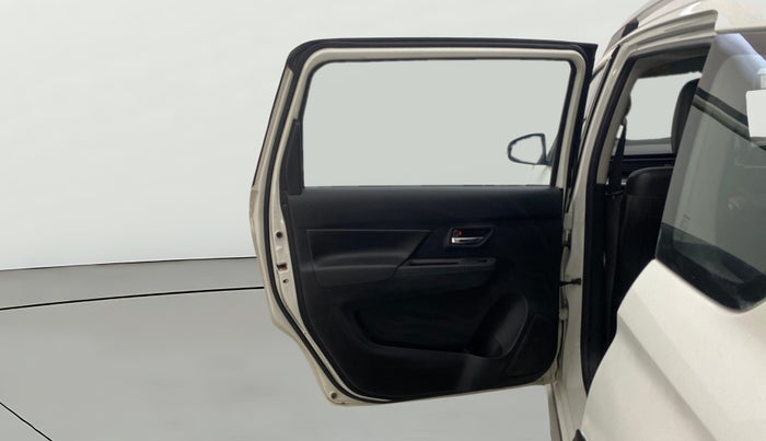 2019 Maruti XL6 ALPHA MT, Petrol, Manual, 52,801 km, LHS Rear Door