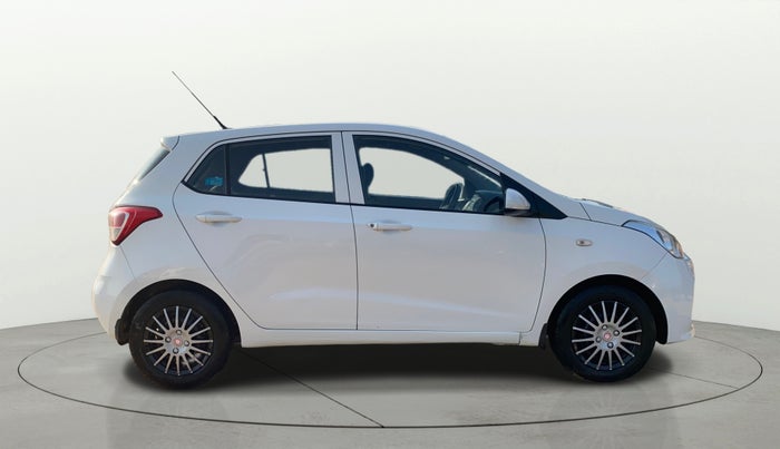 2018 Hyundai Grand i10 MAGNA 1.2 KAPPA VTVT, Petrol, Manual, 1,11,736 km, Right Side View