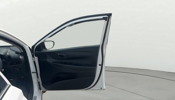 2023 Hyundai NEW I20 SPORTZ 1.2 IVT, Petrol, Automatic, 44,217 km, RHS Front Door