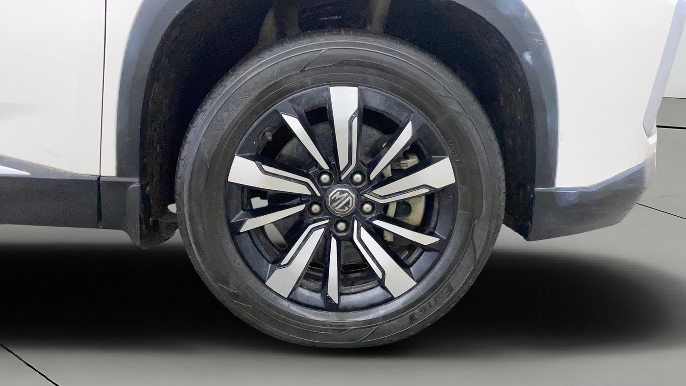 2019 MG HECTOR SHARP 1.5 DCT PETROL, Petrol, Automatic, 90,433 km, Right Front Wheel