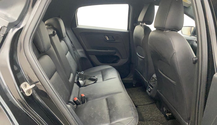 2022 Tata ALTROZ XZA PLUS DARK EDTION, Petrol, Automatic, 22,346 km, Right Side Rear Door Cabin